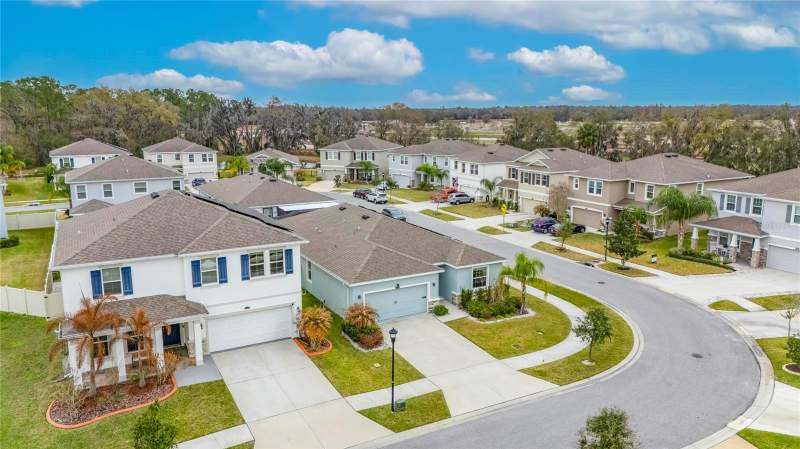 4 bedroom Single Family Residence at 33146 SAND CREEK DRIVE, UNION PARK PH 6A 6B 6C, WESLEY CHAPEL — photo 5