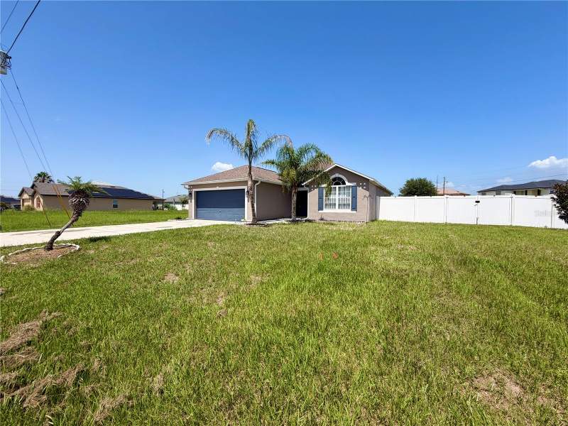 3 bedroom Single Family Residence at 100 Cimarron Lane, Poinciana Nbrhd 06 Village 07, Poinciana — photo 3