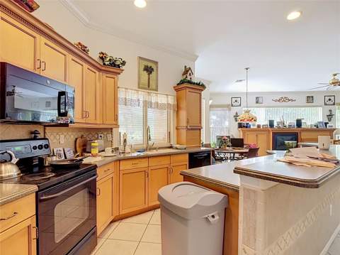 2221 Oxford Ridge Circle, Lehigh Acres FL - photo 24 of 98