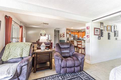 721 Oleander Way, South Pasadena FL - photo 10 of 60