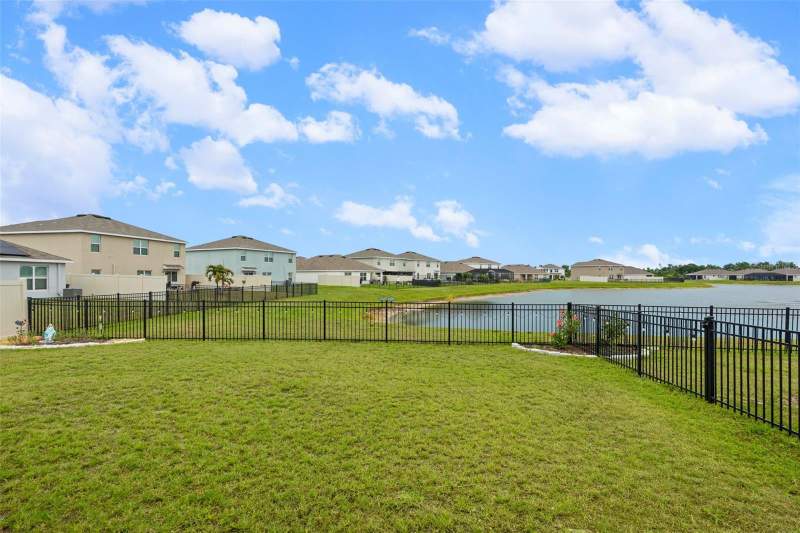 4 bedroom Single Family Residence at 12210 Kingsley Trail, Bella Lago Ph I, Parrish — photo 2