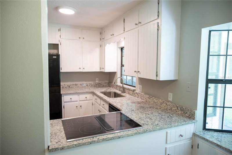 4 bedroom Single Family Residence at 17836 Palm Street, Silver Beach Heights, Umatilla — photo 4