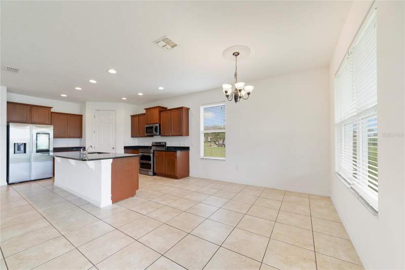 4 bedroom Single Family Residence at 3880 Carrick Bend Drive, Bellalago Ph 5J, Kissimmee — photo 5