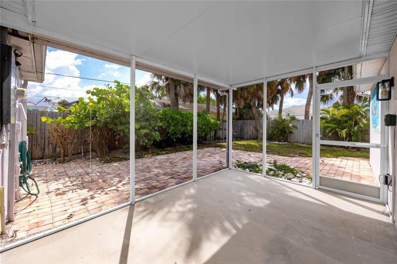 3 bedroom Single Family Residence at 504 79th Avenue, St Petersburg Beach North Unit 2, St Pete Beach — photo 3