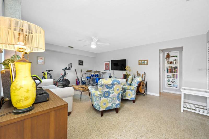 3 bedroom Single Family Residence at 3935 11TH AVENUE, CORSONS SUB, ST PETERSBURG — photo 4