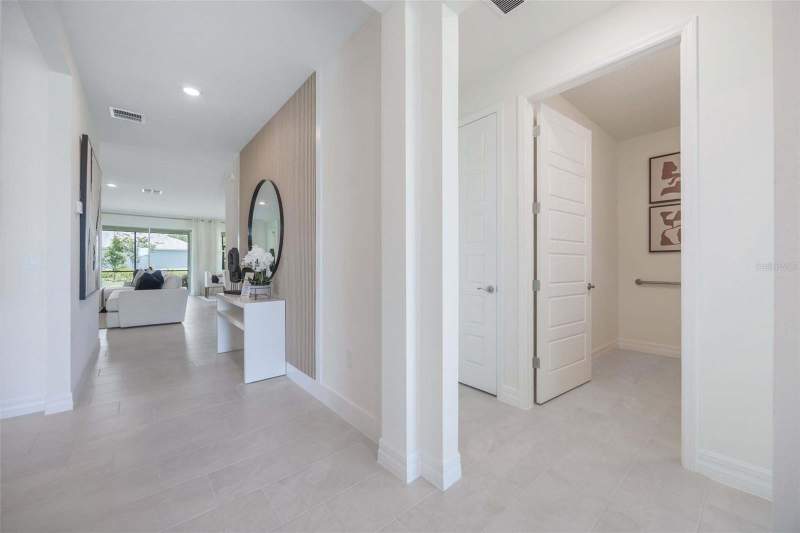 4 bedroom Single Family Residence at 3949 Kennebunk Loop, Lakes Of Mount Dora, Mount Dora — photo 4