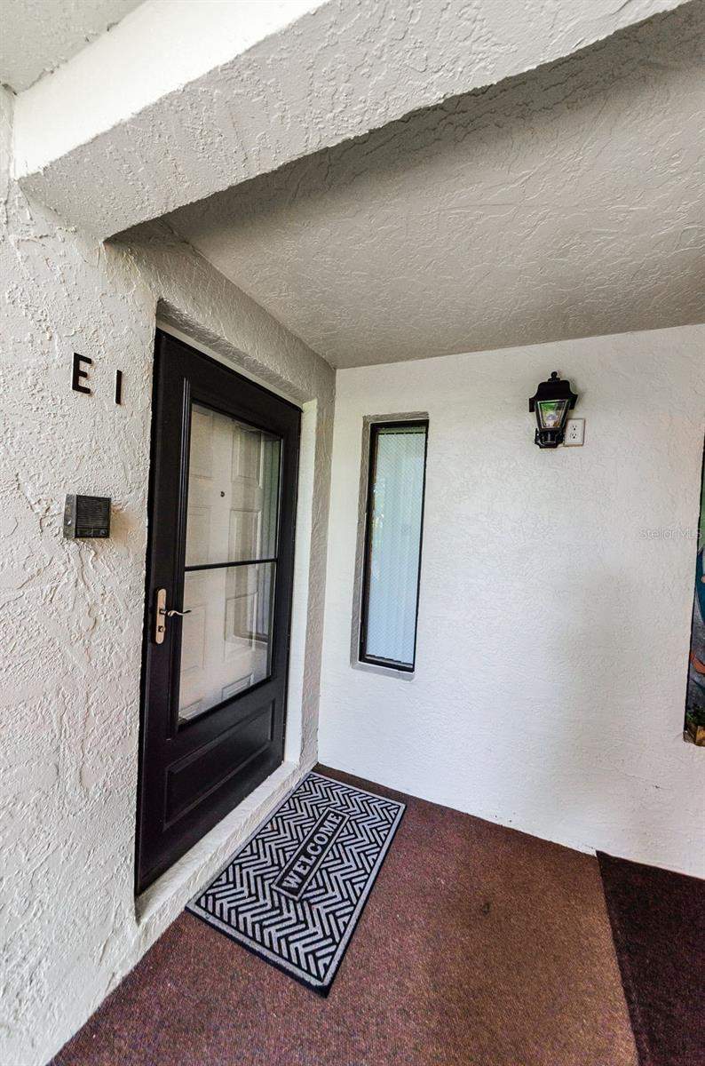 2 bedroom Condominium at 2575 Pine Ridge Way #E1, Pine Ridge At Palm Harbor, Palm Harbor — photo 2