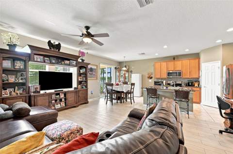 803 Parker Den Drive, Ruskin FL - photo 7 of 38