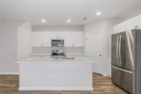9888 Pelican Coast Drive, Dade City FL - photo 10 of 27