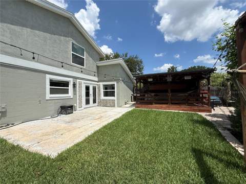 10009 Regal Woods Lane, Tampa FL - photo 23 of 54