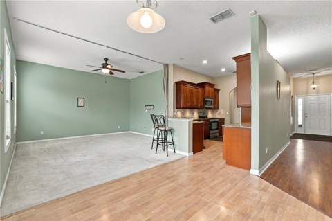 2372 Cimmaron Ash Way, Apopka FL - photo 8 of 31