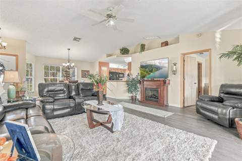 8218 Spanish Oak Drive, Spring Hill FL - photo 11 of 50