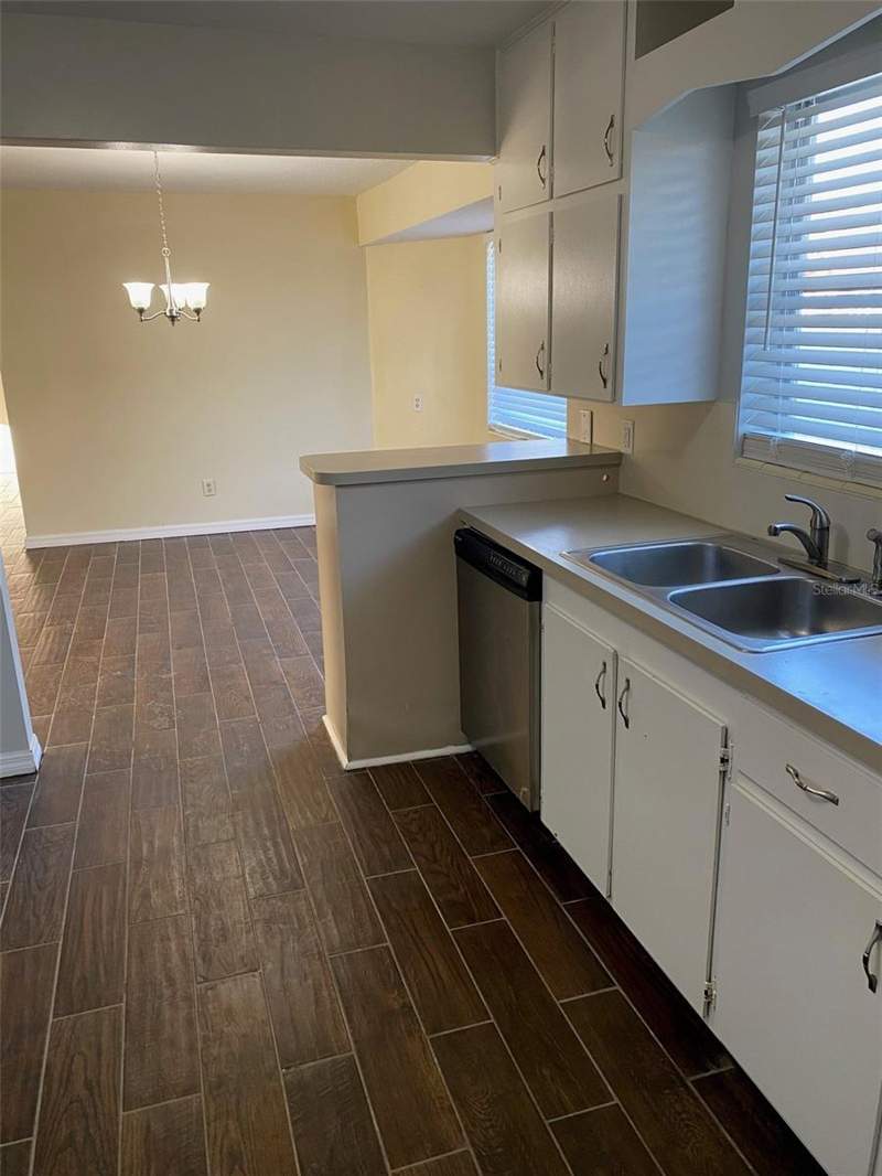 2 bedroom Single Family Residence at 803 Haselton Street, Milky Way Add No 1, Eustis — photo 4