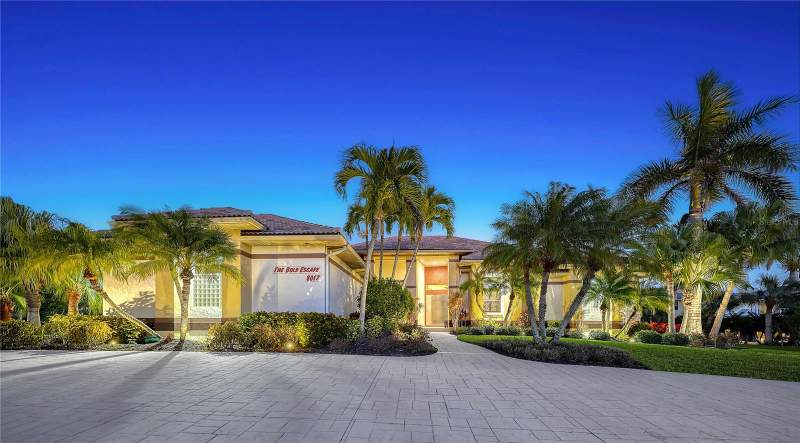 5 bedroom Single Family Residence at 8017 Manasota Key Road, Manasota Key, Englewood — photo 3