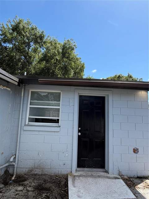 10205 Bellhurst Court, Tampa FL - photo 12 of 19
