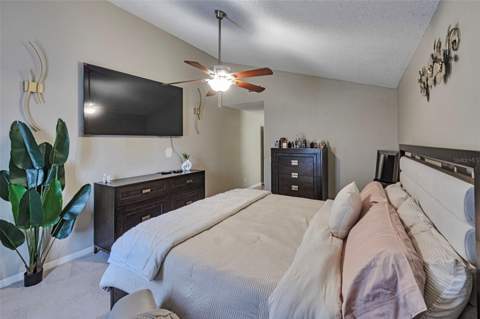 9724 Cypress Pond Avenue, Tampa FL - photo 15 of 30