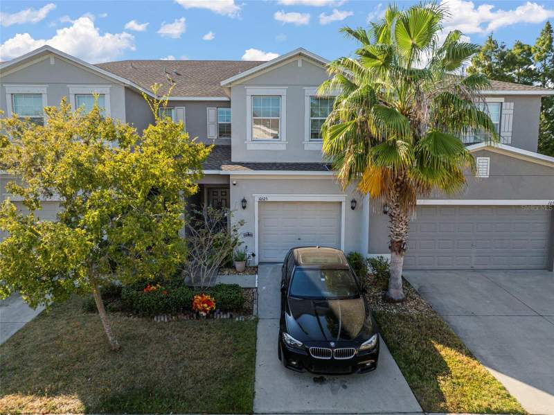 10523 LAKE MONTAUK DRIVE home for sale in Riverview Lakes