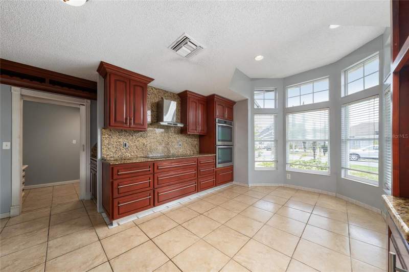 3 bedroom Single Family Residence at 8810 Kensington Court, Lindfields Unit 1, Kissimmee — photo 3