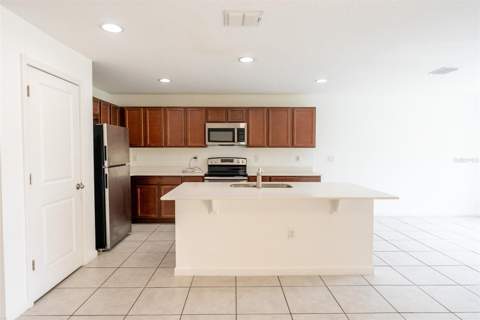 1333 Lucerne Loop Road, Winter Haven FL - photo 8 of 38