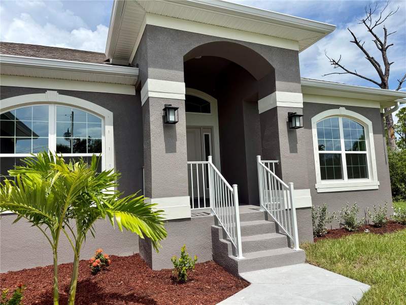 4 bedroom Single Family Residence at 15585 Aldama Circle, Port Charlotte Sec 082, Port Charlotte — photo 2