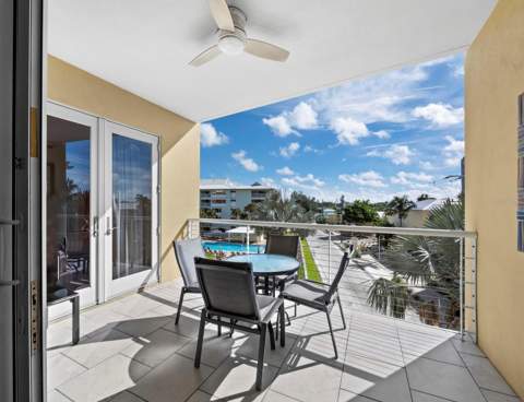 915 Seaside Drive #310, Sarasota FL - photo 22 of 88