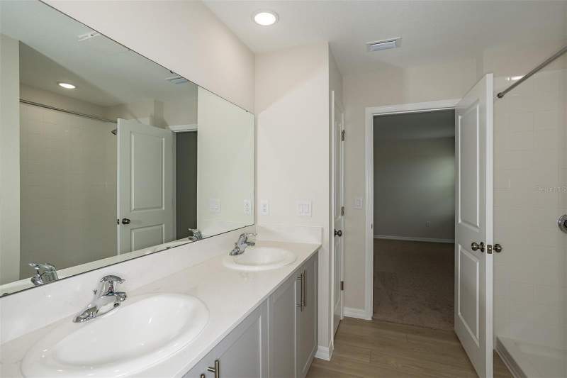 4 bedroom Single Family Residence at 34634 Silent Pine Run, Pasadena Ridge, Dade City — photo 5