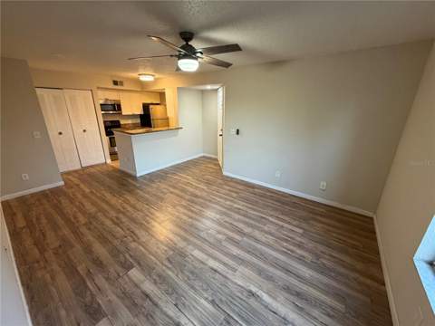 5128 Conroy Road #725, Orlando FL - photo 8 of 24