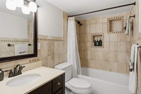 205 SE Monroe Circle, St Petersburg FL - photo 20 of 26