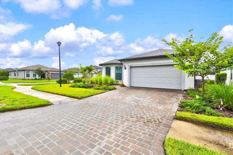 3 bedroom Single Family Residence at 2534 Gabel Oak Drive, Cedar Grove Ph 2B, North Port — photo 3