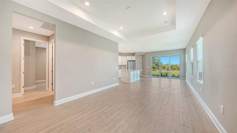 3 bedroom Single Family Residence at 17771 Sylvester Drive, Palmera At Wellen Park Phases 1A, 1B, 1C & 1D, Venice — photo 4
