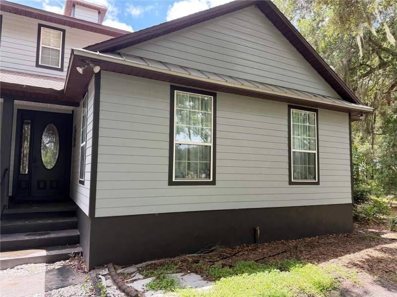 4 bedroom Single Family Residence at 18900 Lakeview Drive, On Record, Clermont — photo 3