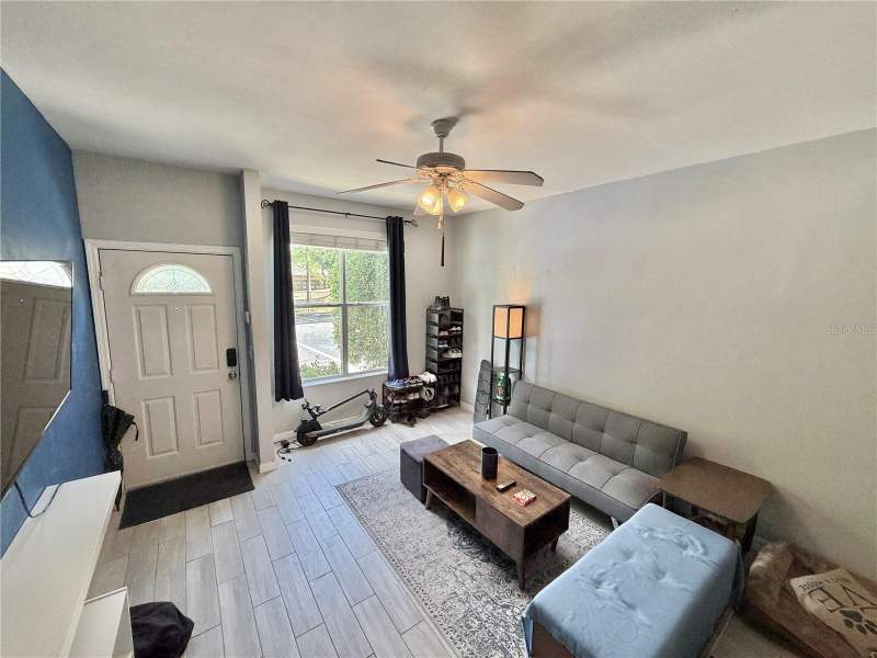 2 bedroom Condominium at 3575 SW 30th Way #121, Victoria Station, Gainesville — photo 2