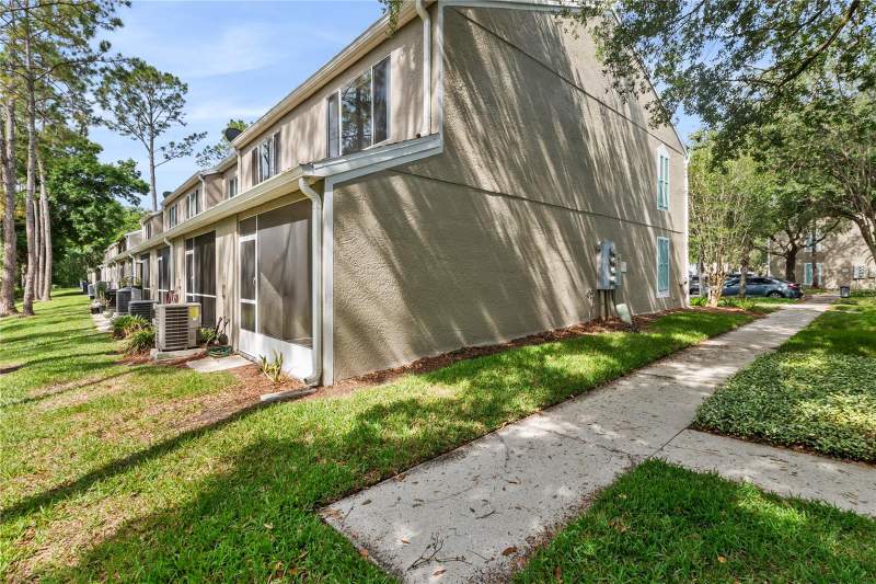 2 bedroom Condominium at 8671 Hunters Key Circle #8671, Hunters Key Twnhms At Nort, Tampa — photo 3