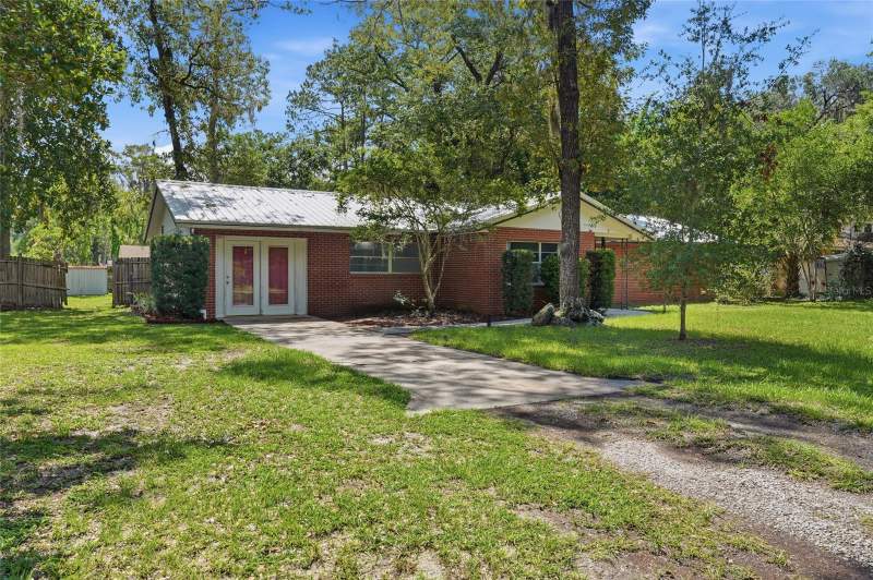 4 bedroom Single Family Residence at 5 SW 41st Street, Anglewood Rep, Gainesville — photo 2