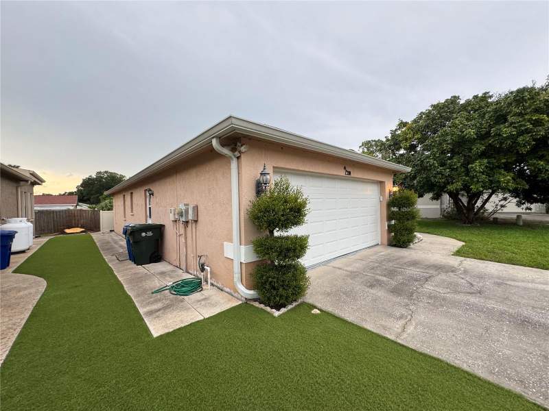3 bedroom Single Family Residence at 2104 Bradford Street, Bradford Manor, Clearwater — photo 3