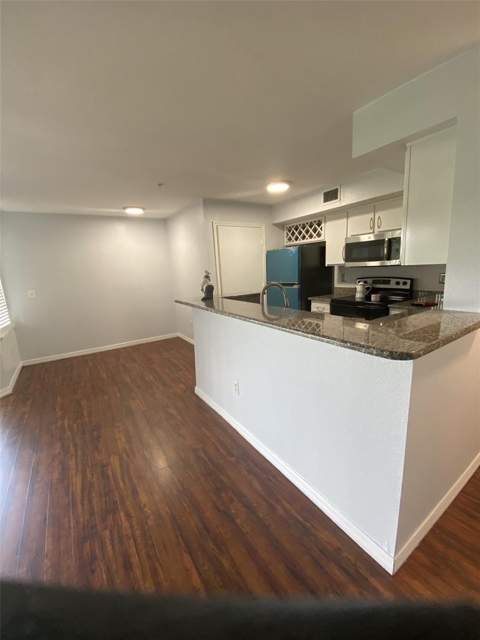 7320 Westpointe Boulevard #511, Orlando FL - photo 15 of 20