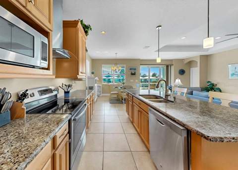 916 Spindle Palm Way, Apollo Beach FL - photo 13 of 41