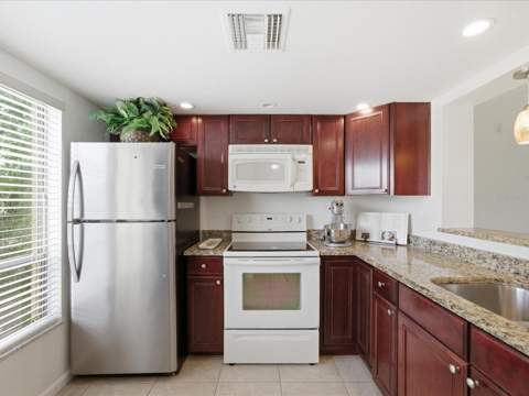13626 Greenfield Drive #401, Tampa FL - photo 8 of 45