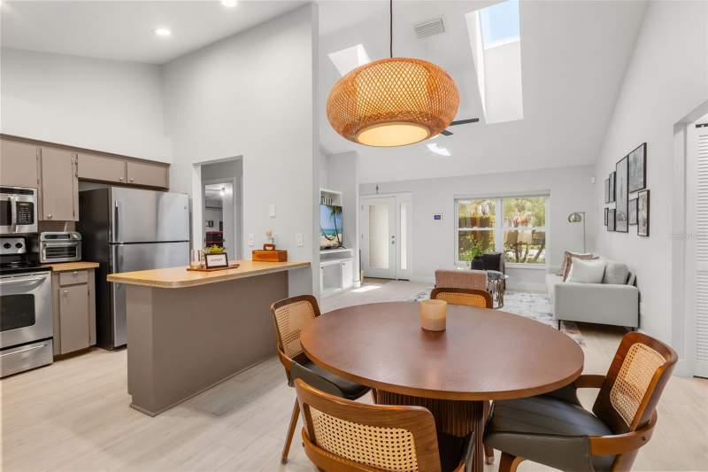 3 bedroom Single Family Residence at 7384 Grand Avenue, Oakcrest-516, Winter Park — photo 5