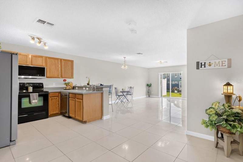 3 bedroom Townhouse at 12640 Somerset Oaks Street, Waterford Villas 51 103, Orlando — photo 4