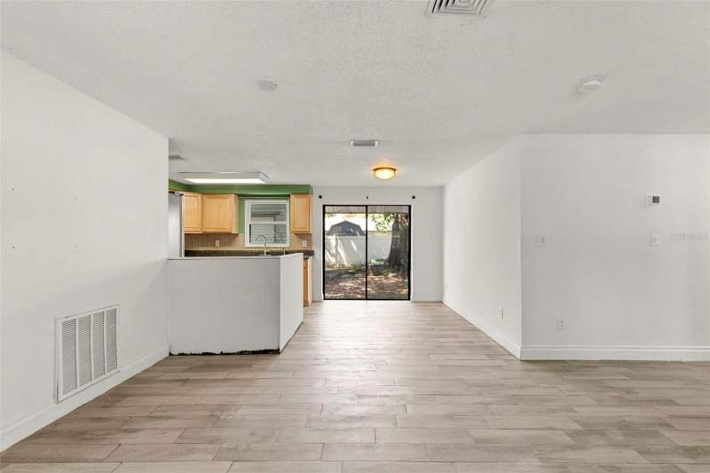 3 bedroom Single Family Residence at 5557 146th Terrace, Highpoint Estates, Clearwater — photo 4