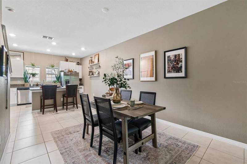 2 bedroom Townhouse at 852 Tennyson Mill Circle, Palm River Twnhms Ph 2, Tampa — photo 4