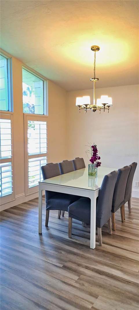 2400 Lauderdale Court, Orlando FL - photo 15 of 39