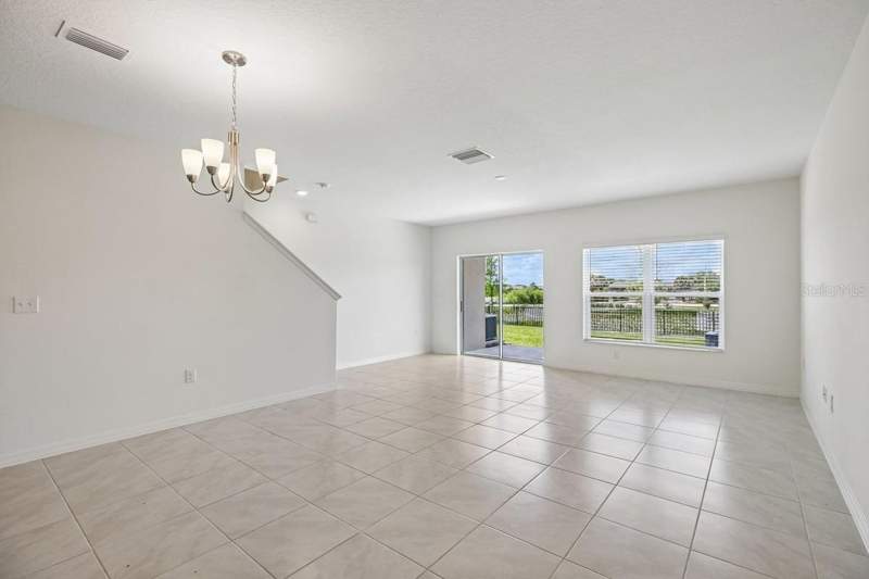 3 bedroom Townhouse at 382 Sequoia Drive, Reserve At Forest Lake, Lake Wales — photo 3