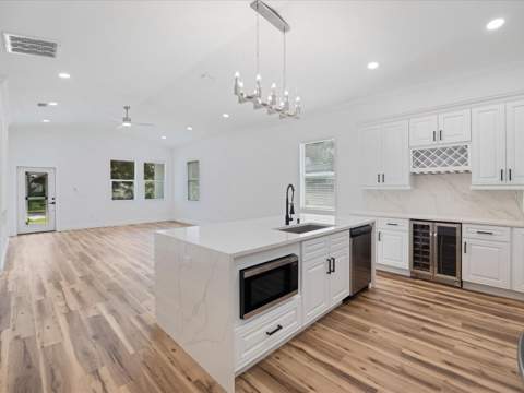611 Elm Street, Safety Harbor FL - photo 8 of 45