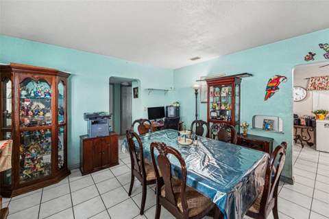 110 N Jupiter Avenue, Clearwater FL - photo 8 of 15
