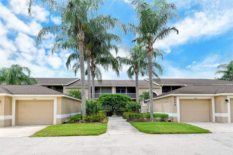 5240 HYLAND HILLS AVENUE #1415 home for sale in Heritage Oaks Golf & Country Club