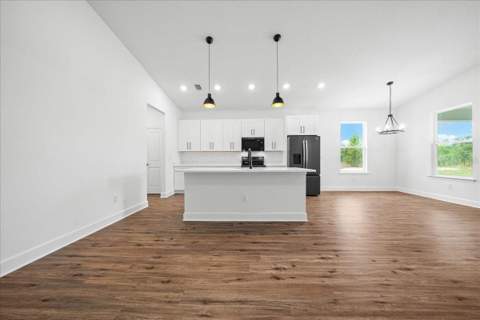 16213 Penn State Road, Weeki Wachee FL - photo 15 of 63