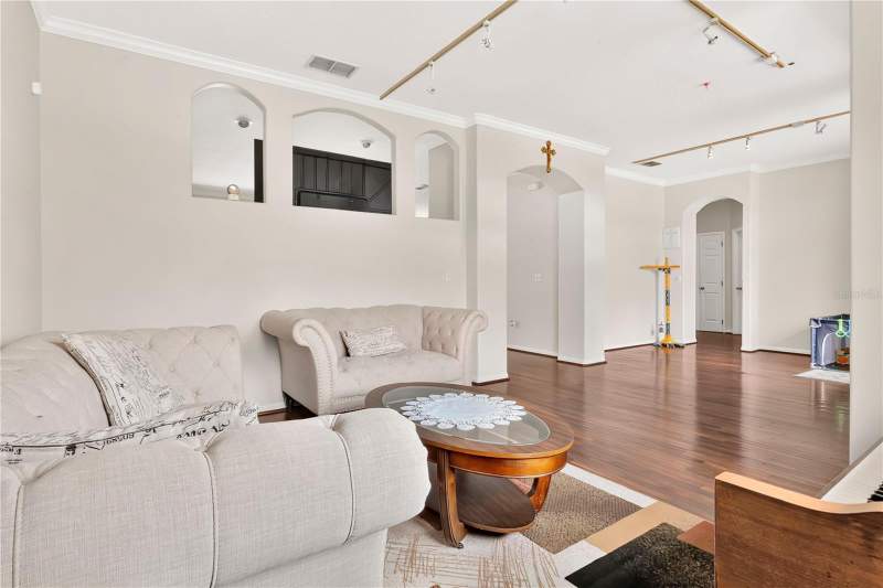 4 bedroom Single Family Residence at 8044 CANYON LAKE CIRCLE, MARBLE HEAD, ORLANDO — photo 5