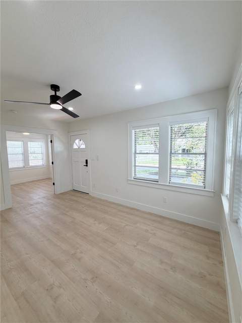 104 W Lambright Street, Tampa FL - photo 6 of 35
